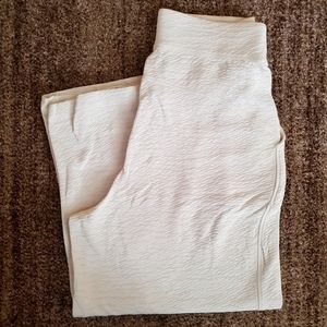 Lululemon Can You Feel the Pleat Crop 21"